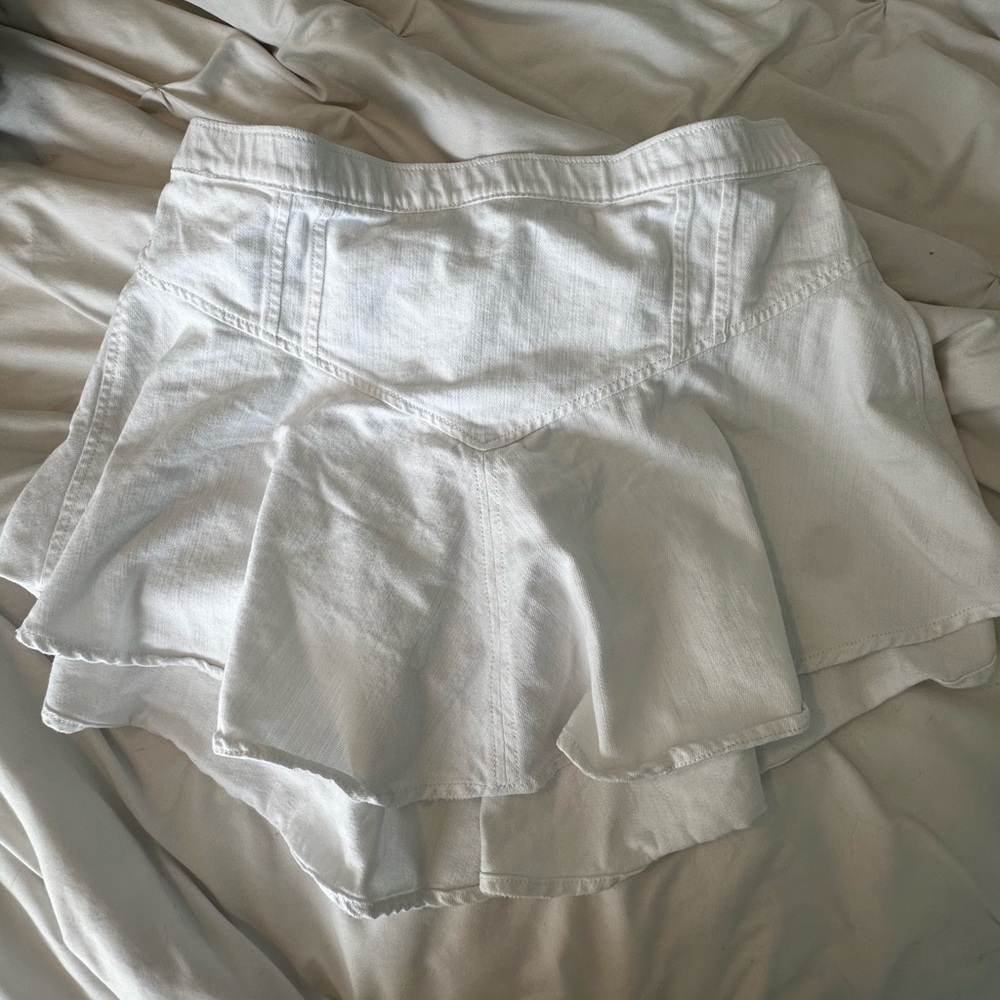 ✨Aerie White Denim Elastic Skirt✨